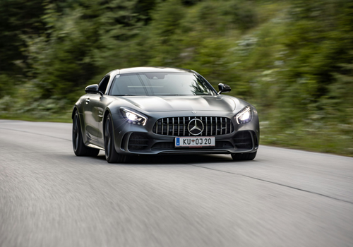 Bleiben Sie mit Ihrem Mercedes-Benz verbunden, wo auch immer Sie sind